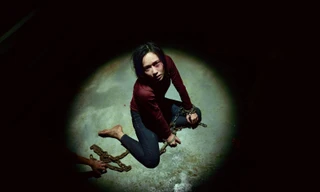 Phim "Bóng Đè": Diệu Nhi bị trói tay đến kiệt sức, Quang Tuấn té từ trên cao xuống 