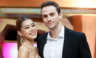 Màn cầu hôn “ngược đời” của người mẫu Kỳ Duyên và chàng DJ người Brazil 