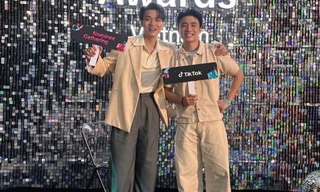 Ninh Anh Bùi bất ngờ nhận đề cử "Nhà sáng tạo nội dung của năm"