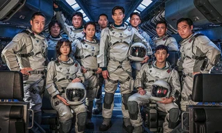 Gong Yoo, Bae Doo Na mang "The Silent Sea" đặt chân đến Mặt Trăng vào đêm Giáng sinh