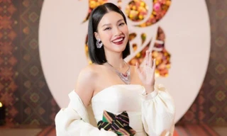 Hậu hôn nhân tan vỡ, Hoàng Oanh muốn dành hết thời gian cho con trai và công việc