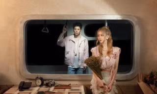 Trịnh Thăng Bình làm nhạc trưởng, Liz Kim Cương múa cột điêu luyện trong MV mới