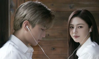 Liz Kim Cương hẹn hò nam thần Quý Ông Hoàn Mỹ trong MV mới