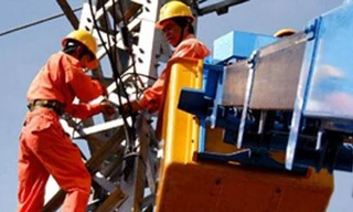 Hà Nội bán điện qua thẻ trả trước vào quý ba