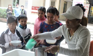 Nồi cháo hoàn lương