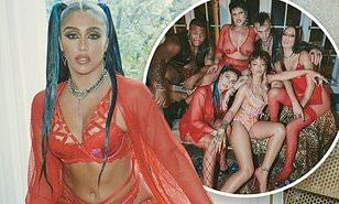 Con gái Madonna nóng 'bỏng rẫy' với nội y 