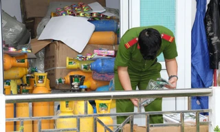 Số bình khí N2O vừa được Công an Thanh Khê phát hiện và thu giữ. 