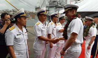 Lễ đón tiếp Thủy thủ đoàn nhóm tàu sân bay USS Theodore Roosevelt (CVN-71)