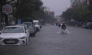 Ngày 10/12, mưa lớn tiếp tục diễn ra trên địa bàn thành phố Đà Nẵng