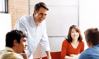 “Nhận dạng” những kiểu sếp phổ biến