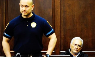 Từ khách sạn xa hoa tới nhà tù khét tiếng