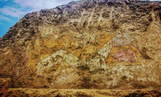 Bức họa bị phá hủy bởi những người nông dân trong quá trình mở rộng đồn điền.