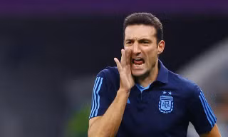 HLV Lionel Scaloni.