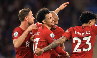 Đại thắng Leicester, Liverpool áp sát MU