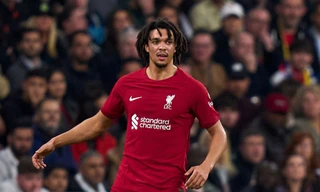 Top 10 hậu vệ phải hay nhất thế giới