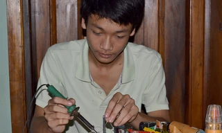 'Kỹ sư' tuổi teen và gia tài từ… rác