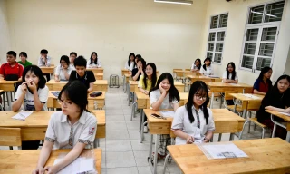 Hà Nội: 11 thí sinh cần hỗ trợ y tế, gần 500 thí sinh không làm thủ tục dự thi