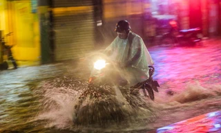 Mưa lớn kéo dài trong hôm nay và ngày mai trên cả nước.