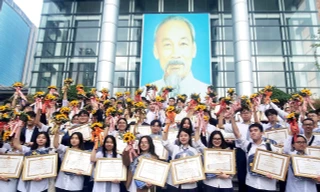 Hà Nội: Học sinh trường có điểm tuyển sinh đầu vào thấp đoạt giải học sinh giỏi quốc gia