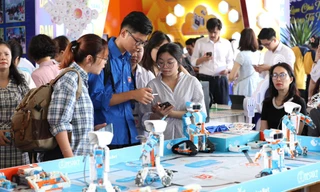 Hàng nghìn học sinh Hà Nội tham dự ngày hội STEM