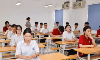 Đề thi môn Hoá học, cập nhật giải đề thi. 