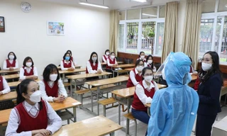 Giáo viên Hà Nội 'bất bình' khi mắc F0 bị trừ điểm thi đua