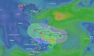 Áp thấp nhiệt đới hướng về miền Trung