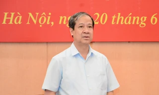 Thi tốt nghiệp THPT 2025: Bộ trưởng Nguyễn Kim Sơn yêu cầu ứng phó với tình huống mới 