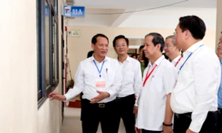 Bộ trưởng Giáo dục lưu ý công tác chấm thi Tốt nghiệp THPT