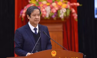 Bộ trưởng Nguyễn Kim Sơn: Tránh coi trường chuyên là nơi để có huân huy chương, thành tích