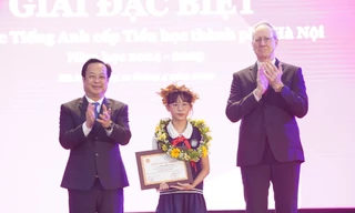 Hà Nội: Trao giải thưởng Olympic tiếng Anh cấp thành phố cho 203 học sinh