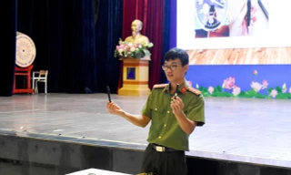 Hà Nội: 600 thanh tra thi Tốt nghiệp THPT được tập huấn về thiết bị công nghệ gian lận thi 