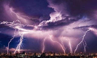 Thực hư chuyện 23.000 cú sét đánh xuống miền Bắc sáng nay