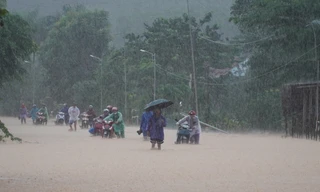 Miền Trung đón mưa rất to