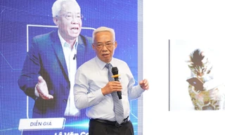 Thầy cô thay đổi thế nào khi ứng dụng AI vào dạy học ngoại ngữ?