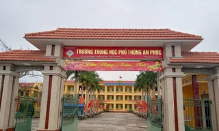 Trên đường đi học về, học sinh lớp 11 bị đâm tử vong