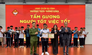 Học sinh Thủ đô dũng cảm bắt cướp