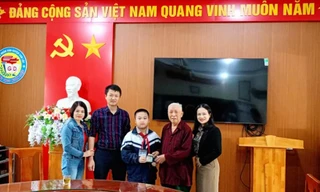 Học sinh trả lại ví có hơn 11 triệu đồng cho người đánh rơi