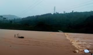 Bão Noru gây mưa rất lớn ở nhiều vùng trên cả nước