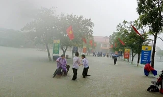 Mưa bao trùm miền Trung, mở rộng ra phía Đông Tây Nguyên