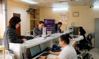 Người dân Hà Nội có thể làm thủ tục hành chính tại bưu điện