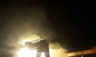 Cháy dữ dội trong khu công nghiệp Đất Cuốc