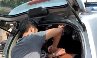 Cảnh sát nổ súng khống chế nhóm giang hồ tấn công nhà dân