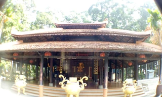 Bí ẩn đường hầm trong ngôi đình cổ 200 năm ở Bình Dương