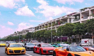 Cận cảnh dàn siêu xe Bắc, Nam hội tụ ở Bình Dương