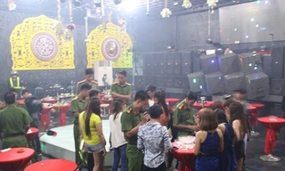 Đột kích quán bar phát hiện 26 người dương tính với ma túy