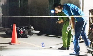 Công an khám nghiệm hiện trường. Ảnh: Công an cung cấp