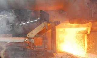 Rơi xuống đáy lò thép, 3 công nhân tử vong