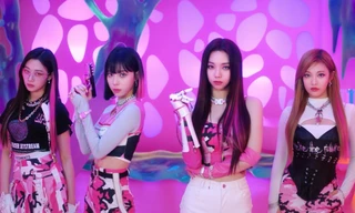 aespa chính thức đặt chân tới KWANGYA, đối đầu trực diện cùng Rắn Đen trong MV "Savage"