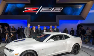 Xế cơ bắp Camaro Z/28 với động cơ khủng 7 lít